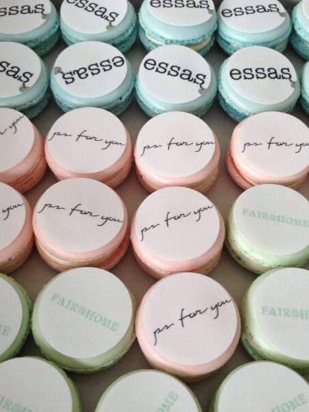 Macarons met logo